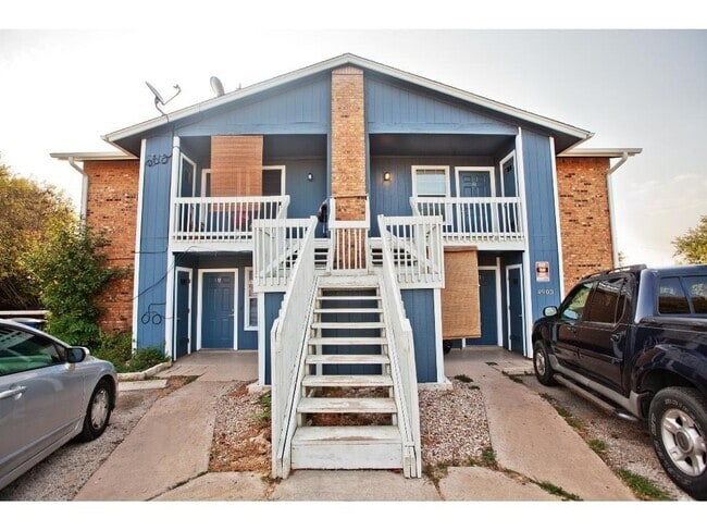 Building Photo - 4903 Merritt Dr Rental
