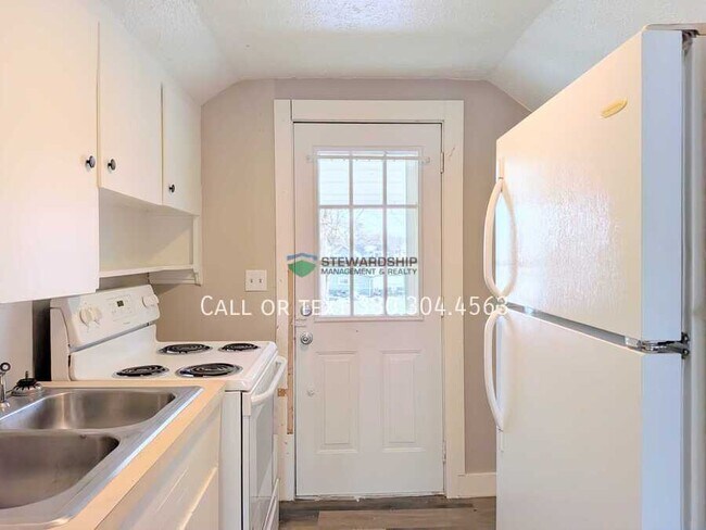 Photo - 133 Catherine St Unit 1/2