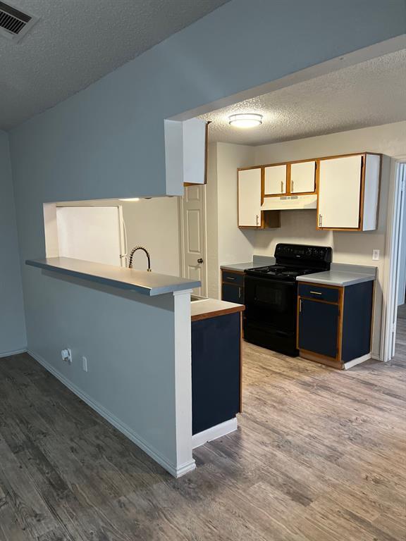 Building Photo - 405 Fantail Loop