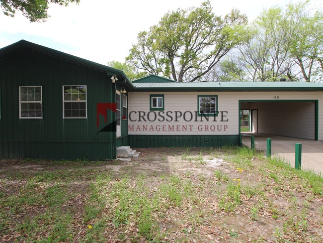 Photo - Coming Soon! 3 Bedroom 2 Bath in Bullard! Large Shop!