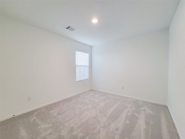Photo - 1603 Windrose Bnd
