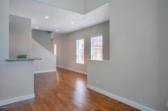 Photo - 617 S Roosevelt St