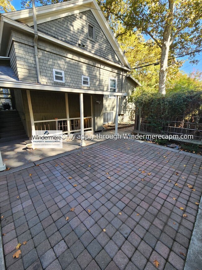 Building Photo - 2330fs Unit Basement