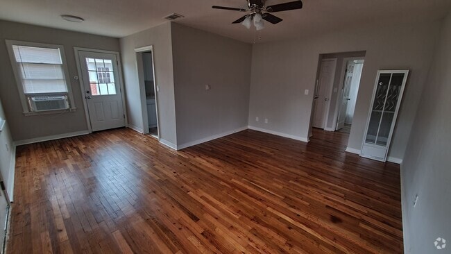 Building Photo - 104 S Palo Duro St Unit B Rental