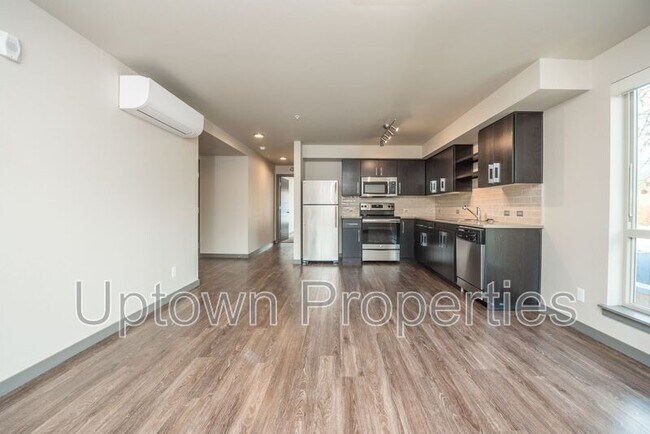 Photo - 5885 S Macadam Ave