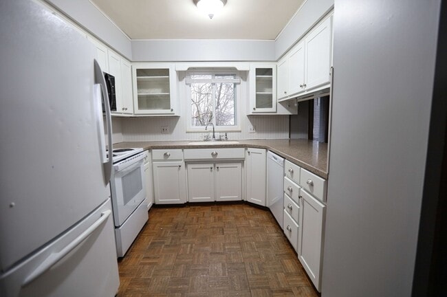 Photo - 4833 Stauffer Ave SE