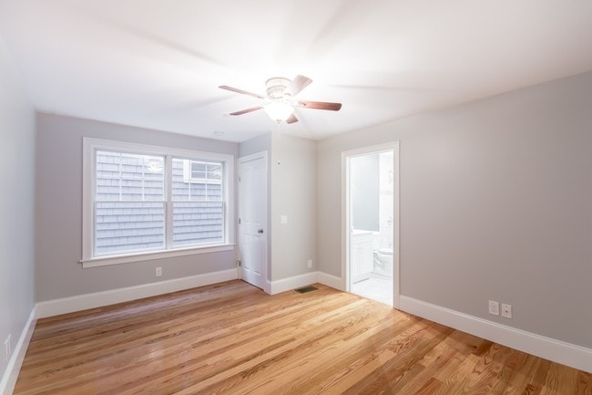 Photo - Yachting Village