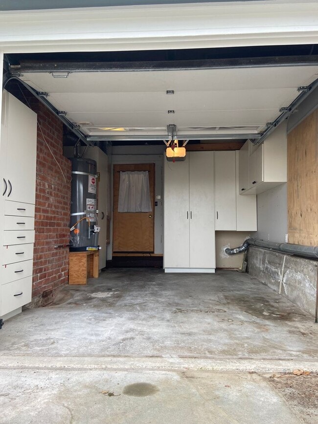 Photo - 3 Bed/2Bath Ready to Move In