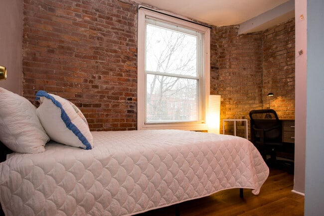 Photo - 82 Hammond St