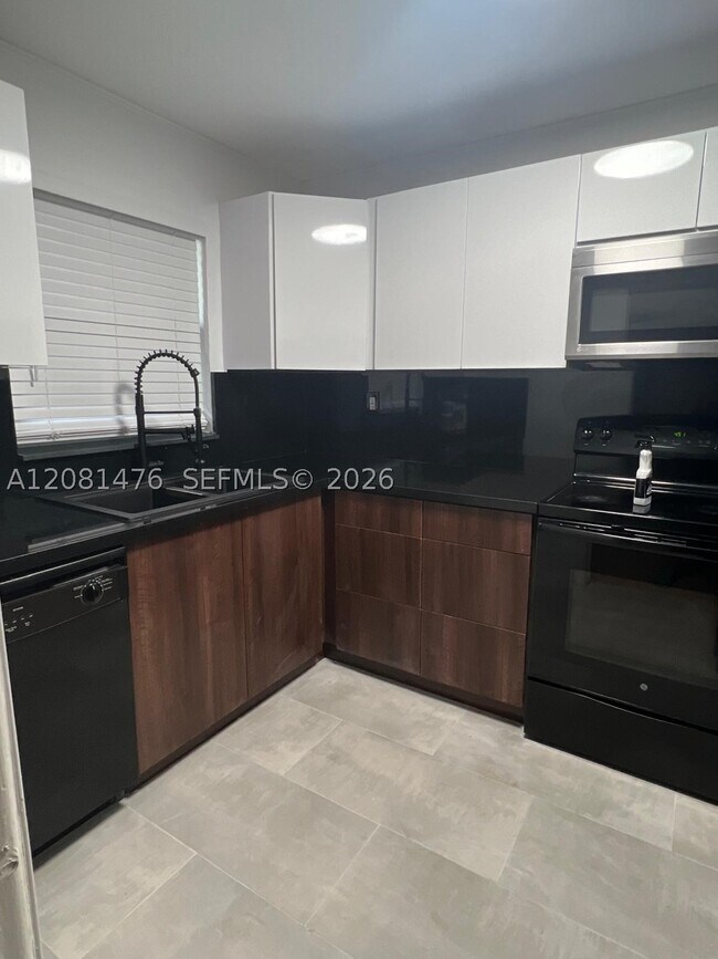Photo - 9451 Evergreen Pl Unit 105