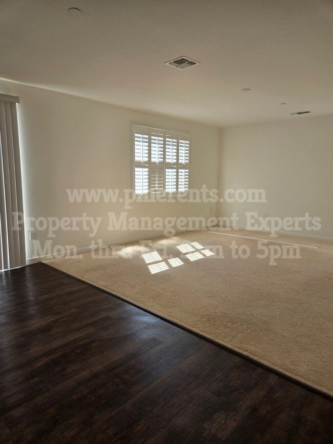Photo - 1171 Vesuvio St