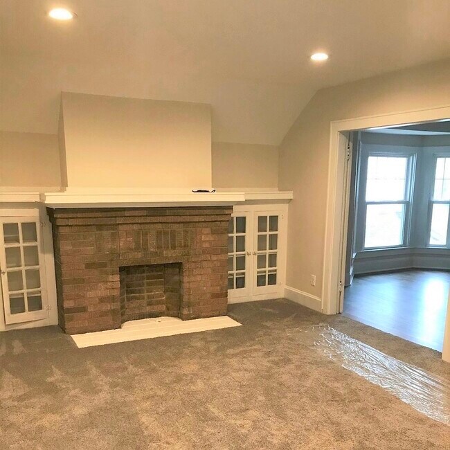 Photo - 1596 N 4th St
