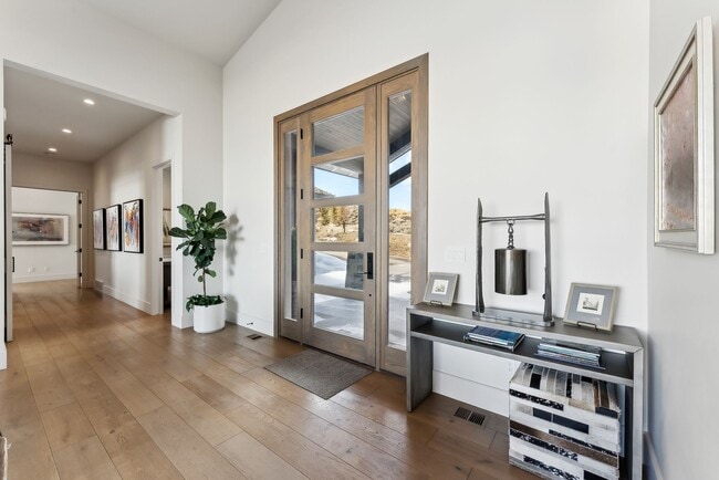 Photo - 3450 Ridgeway Dr