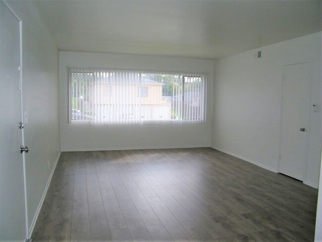 Building Photo - Great area, 2bed/2bath apartment in West Los Angeles Unit 7013
