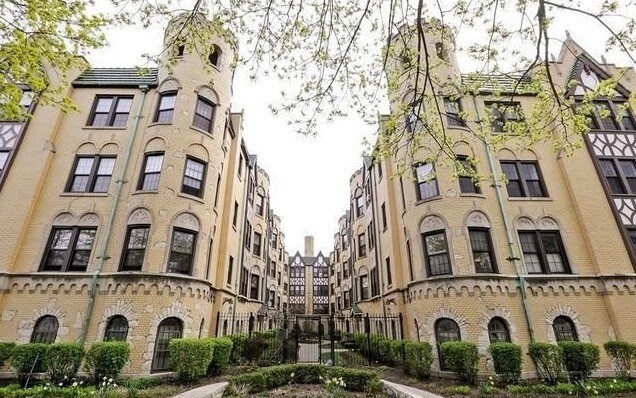 Photo - 4215 N Kedvale Ave Unidad 2