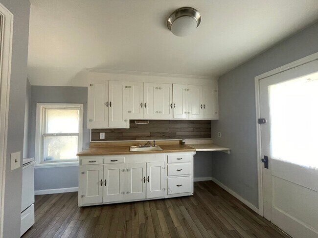 115 Sycamore St Unit B