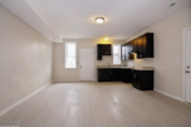 Building Photo - 7311 S Stewart Ave Unit 7313 - 1