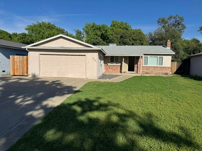 Building Photo - 2361 Thompson Way