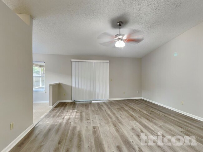 Photo - 8158 Pilgrims Trace Dr