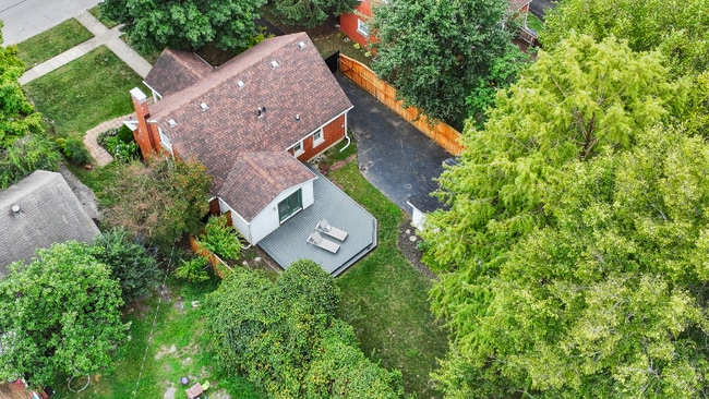 219 Burke Rd