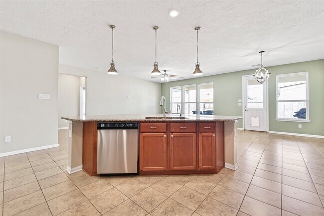 Photo - 25418 Junction Meadow Trail