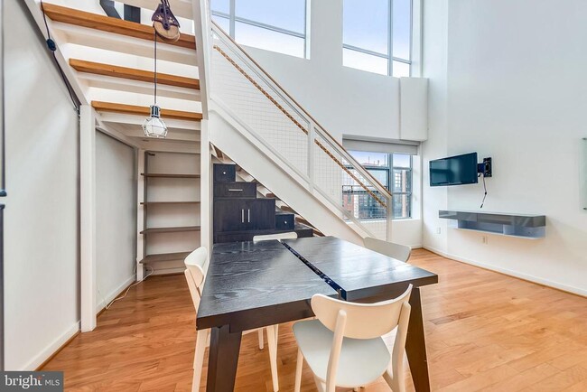 Photo - 1414 Belmont St NW Unidad 408