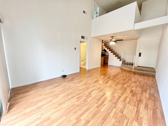 Photo - 3565 Linden Ave