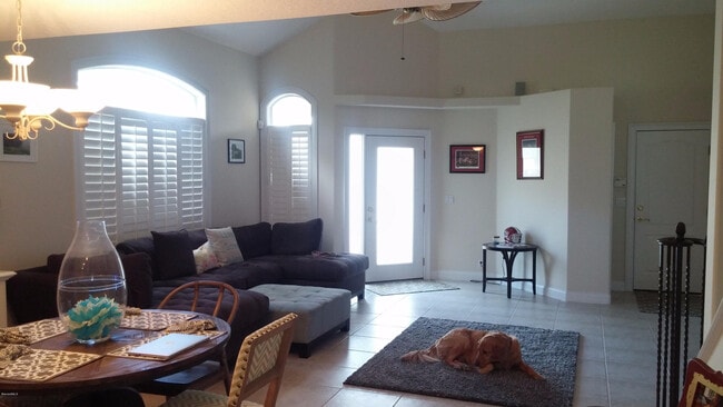 Photo - 411 Jackson Ave