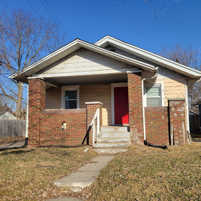 Building Photo - Near Eastside 4BR House ready to RENT!