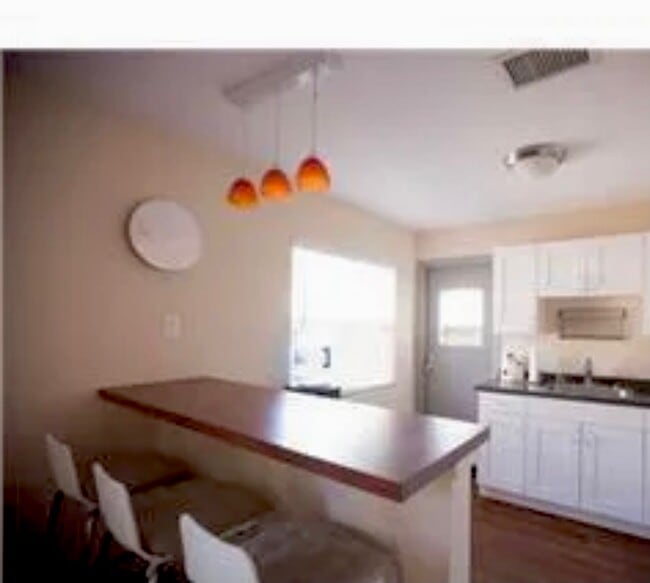 Photo - 2175 Goldenrod St