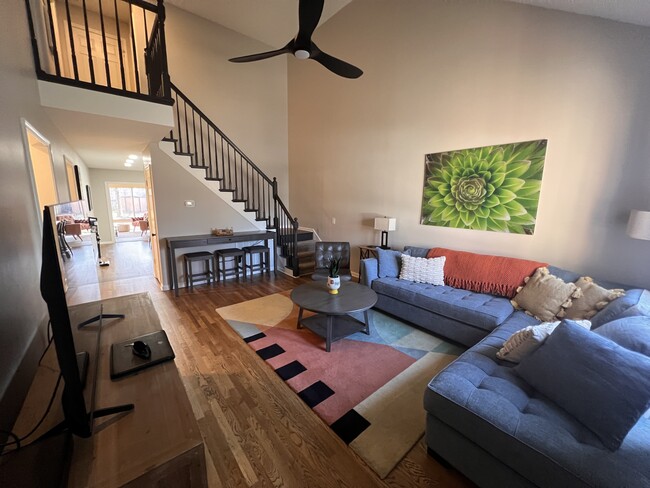 Photo - 828 N Maple St