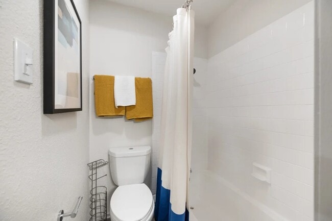 Building Photo - 2800 Ashford Trail Dr Unit 512 Rental