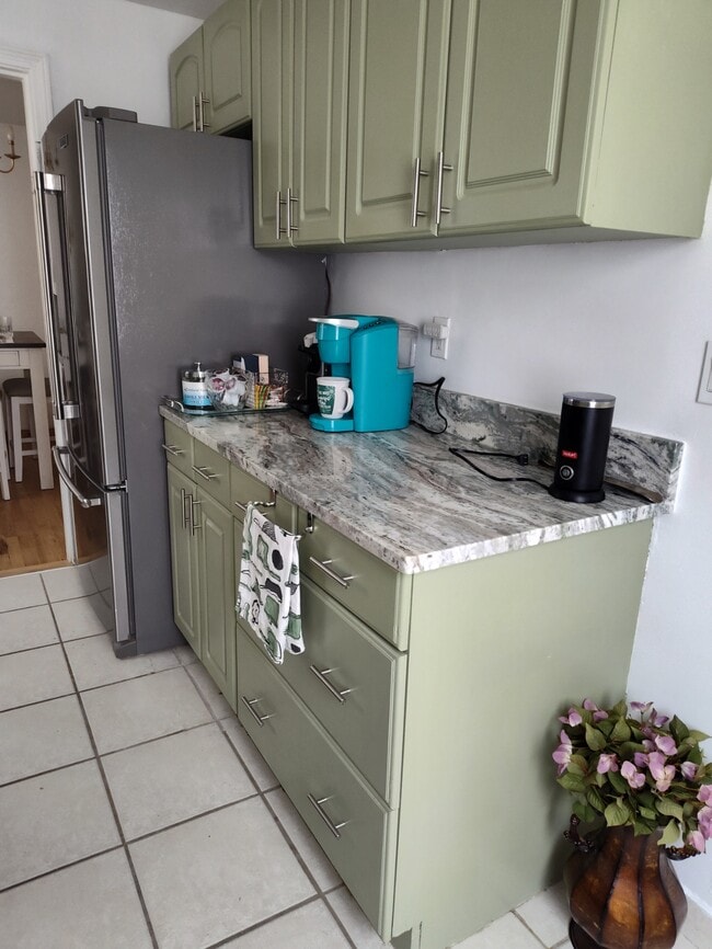 Photo - 1718 Fallowfield Ave