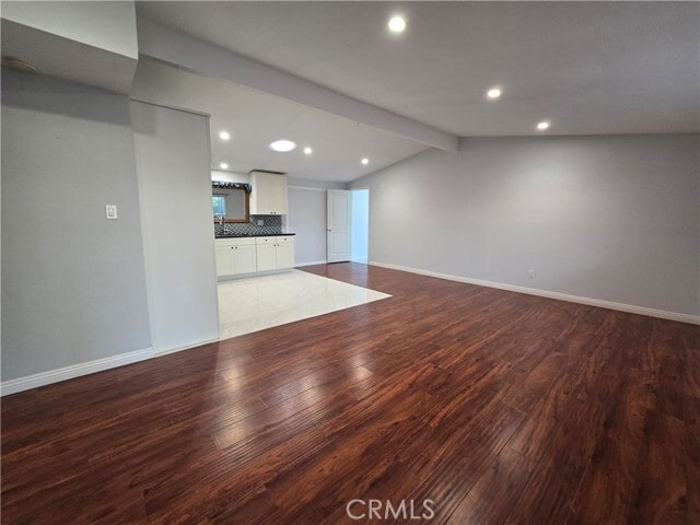14201 Paul Wy
