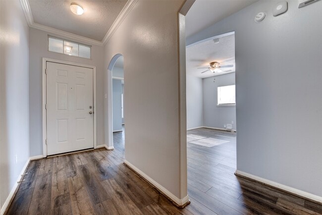 Photo - 6411 Silver Shade Dr