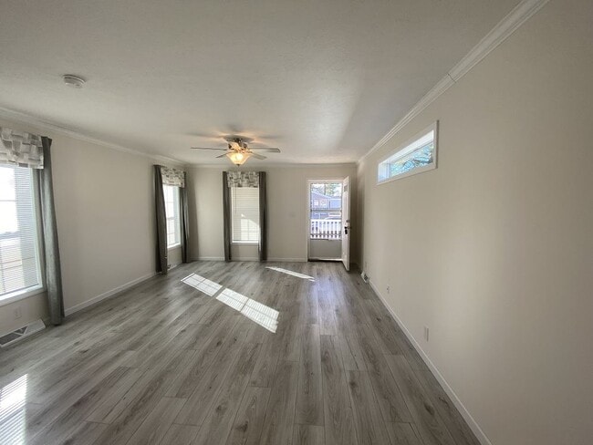 Photo - 123 Woodchuck Pkwy
