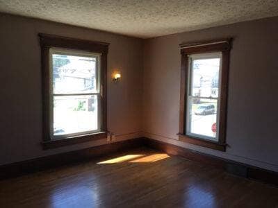 Photo - 142 Broad Ave NW