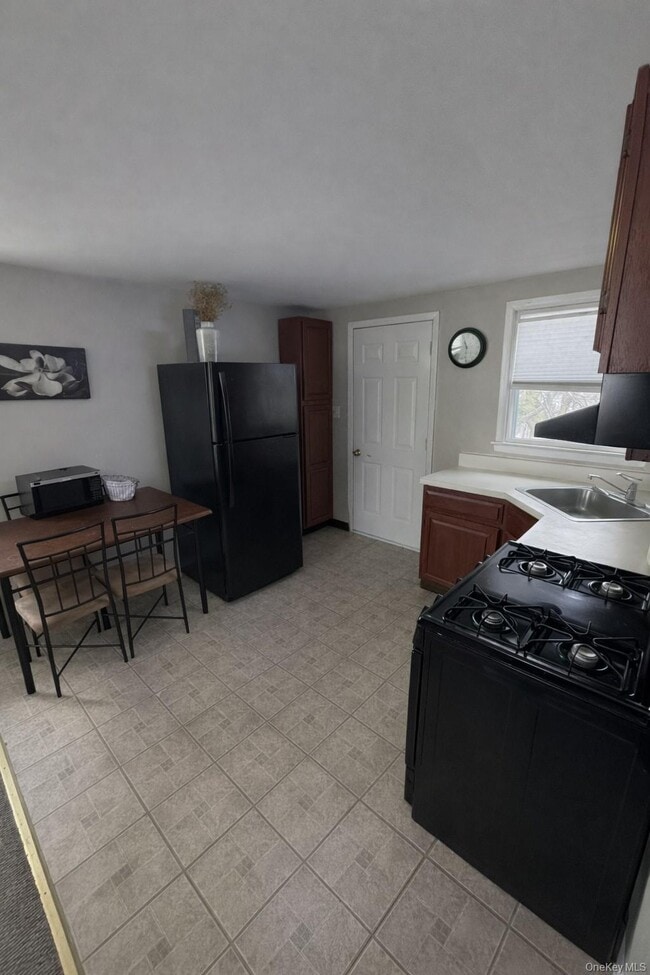 Photo - 308 Kansas St