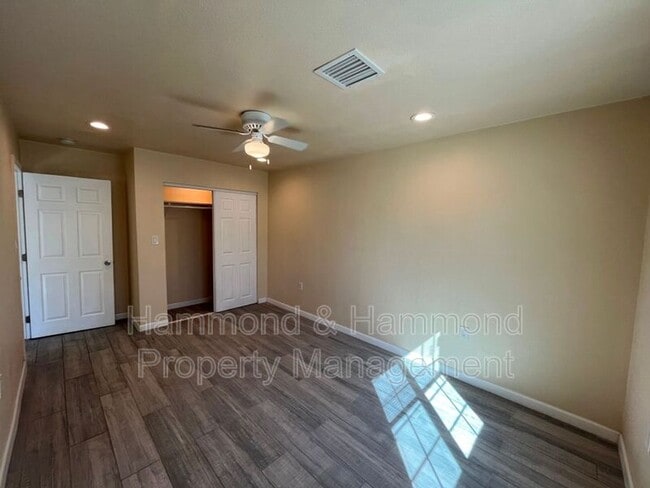 Photo - 12110 Bromont Ave