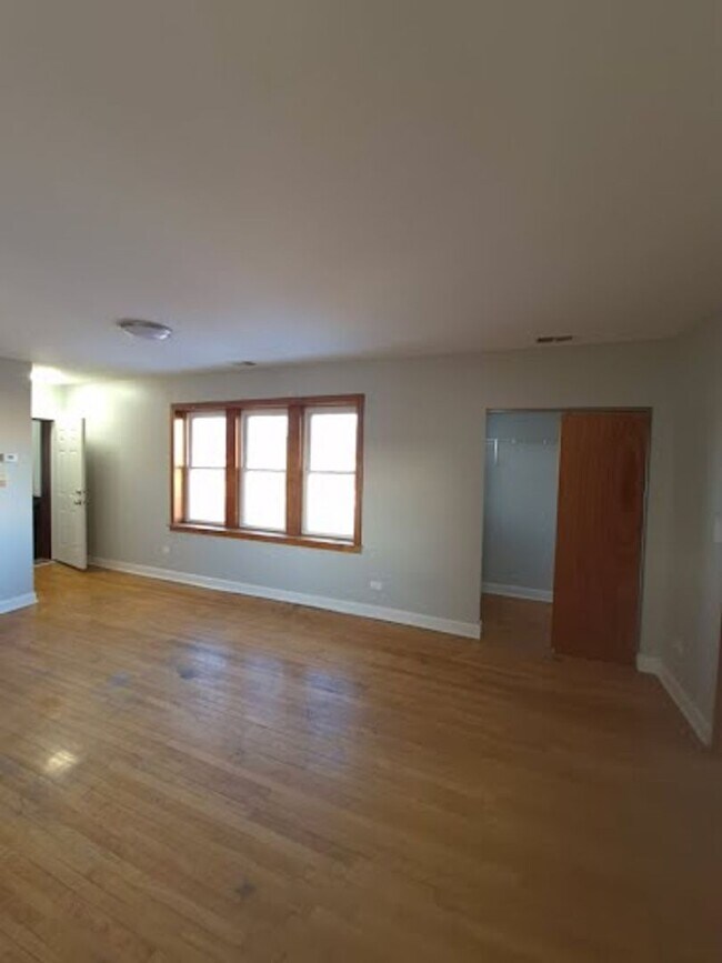 Photo - 1048 N Cicero Ave Unidad 1048-3F