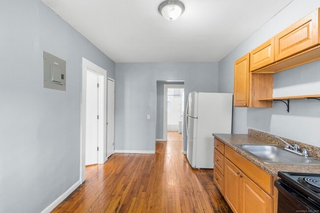 Photo - 38 Beacon St Unit 38A2