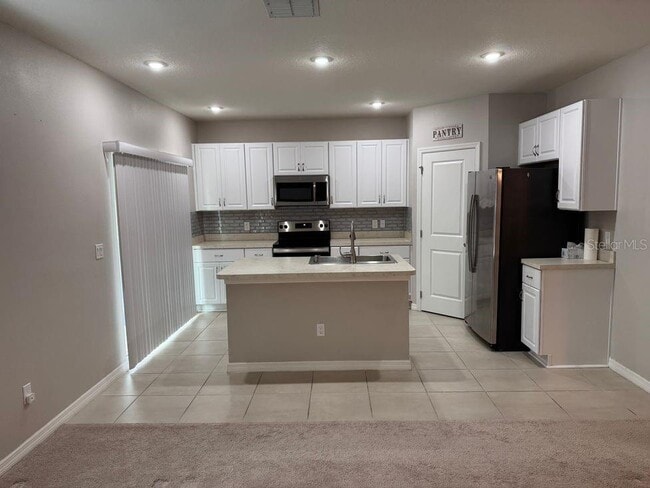 14410 Hidden Ct
