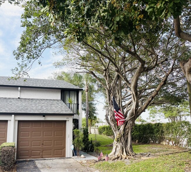 Photo - 4801 NW 2nd Ave