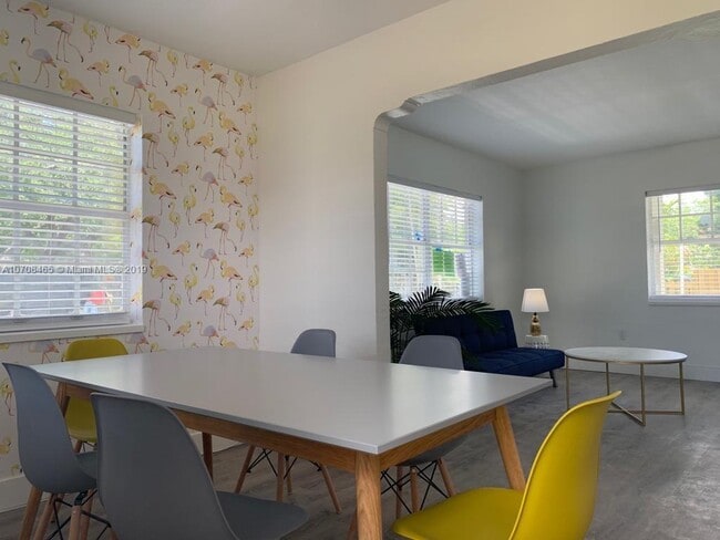 Photo - 12108 NE 5th Ave