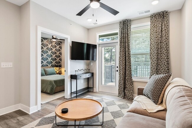 Building Photo - FFH Short Term Rental Unit 319