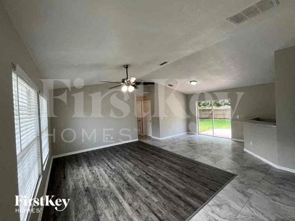 Photo - 2813 Parlay Ln