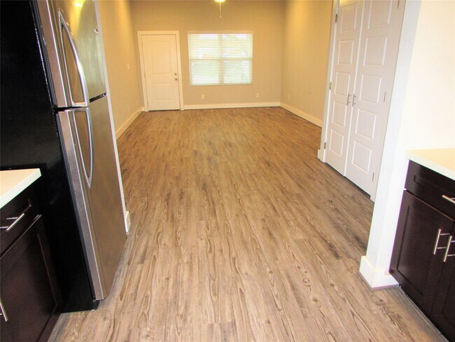 Photo - 3249 Dixie Dr