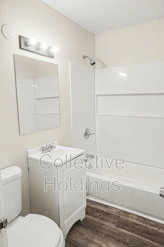 Photo - 1708 28th St N