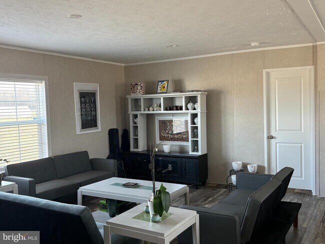 Photo - 8236 Camden Rd