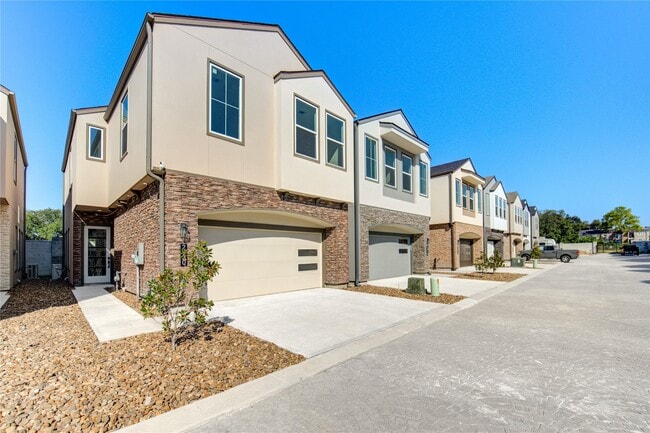 Photo - 2920 El Fenice Ln